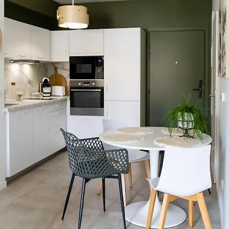 Apartment Neuf, Parking Et