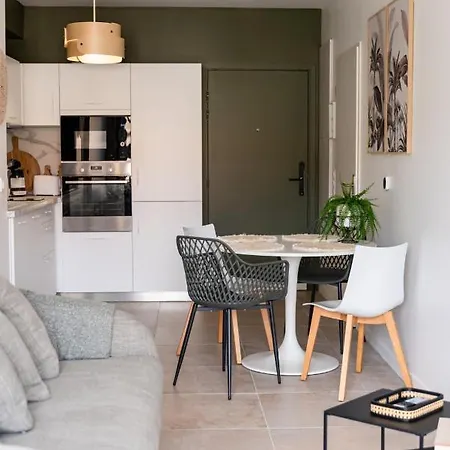 Neuf, Parking Et Apartment
