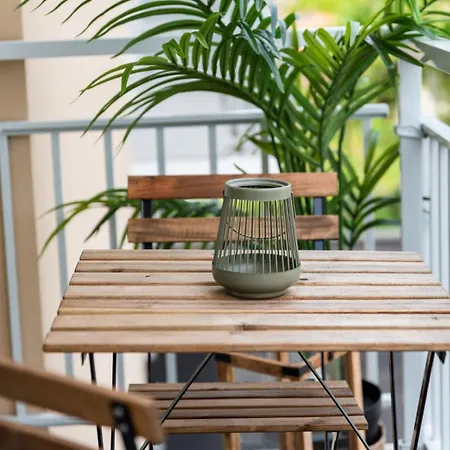 Apartman Neuf, Parking Et
