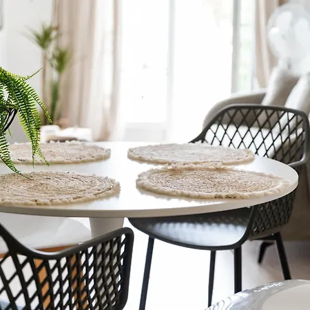Neuf, Parking Et Apartman