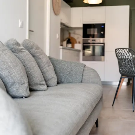 Neuf, Parking Et Apartment *
